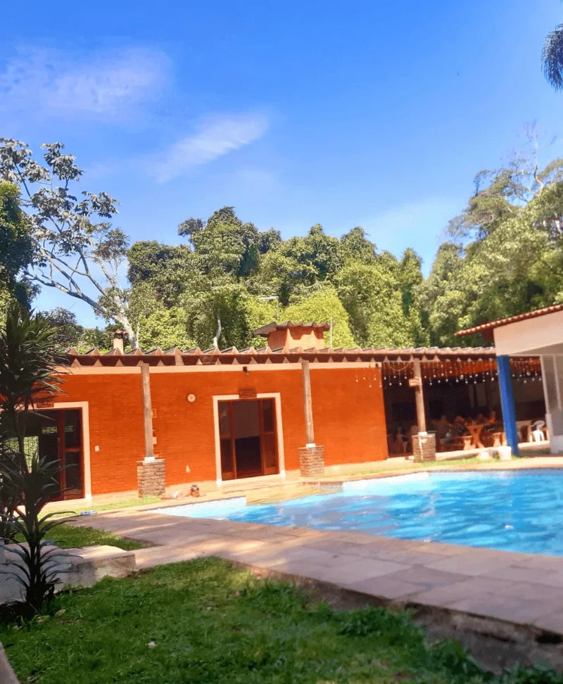 Piscina e área externa do Residencial Habepi